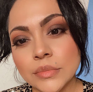 Meet your Posher, Daniela